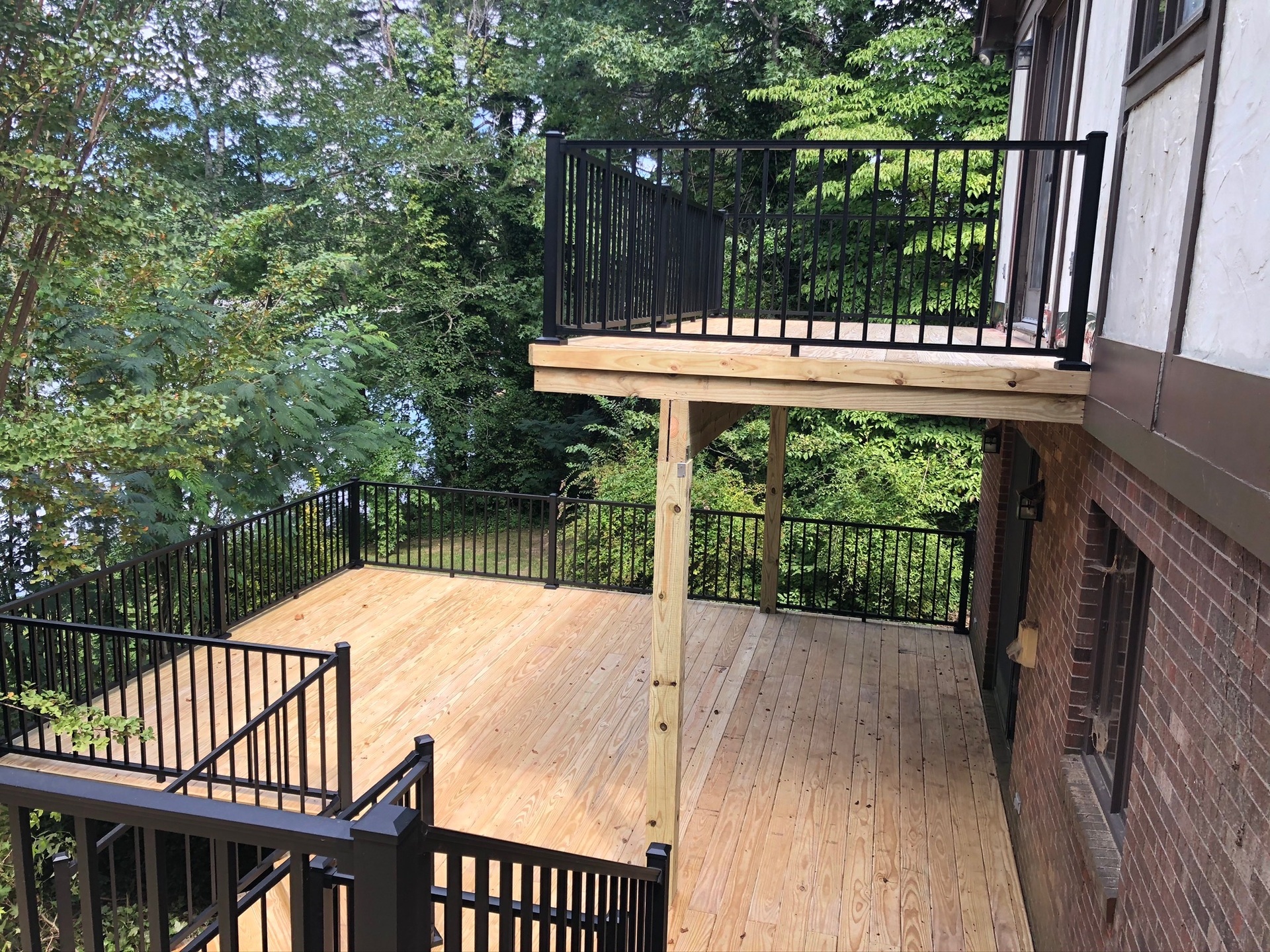 double pine deck with aluminum railings