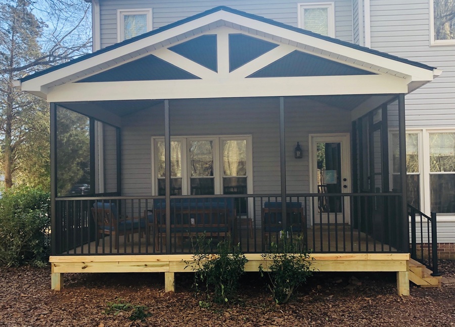 screened porch builders greenville